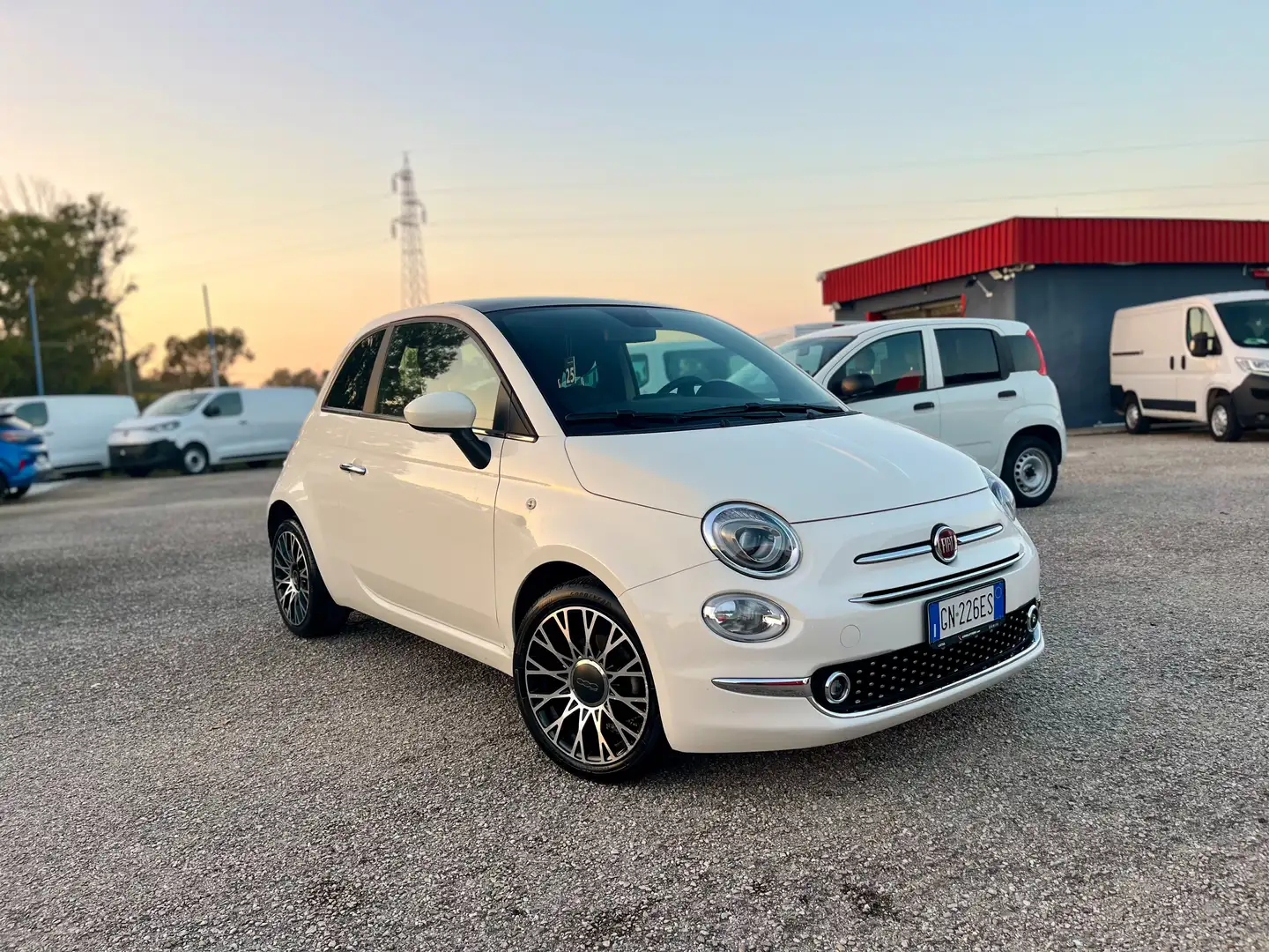 Fiat 500 1.0 hybrid Dolcevita Weiß - 1