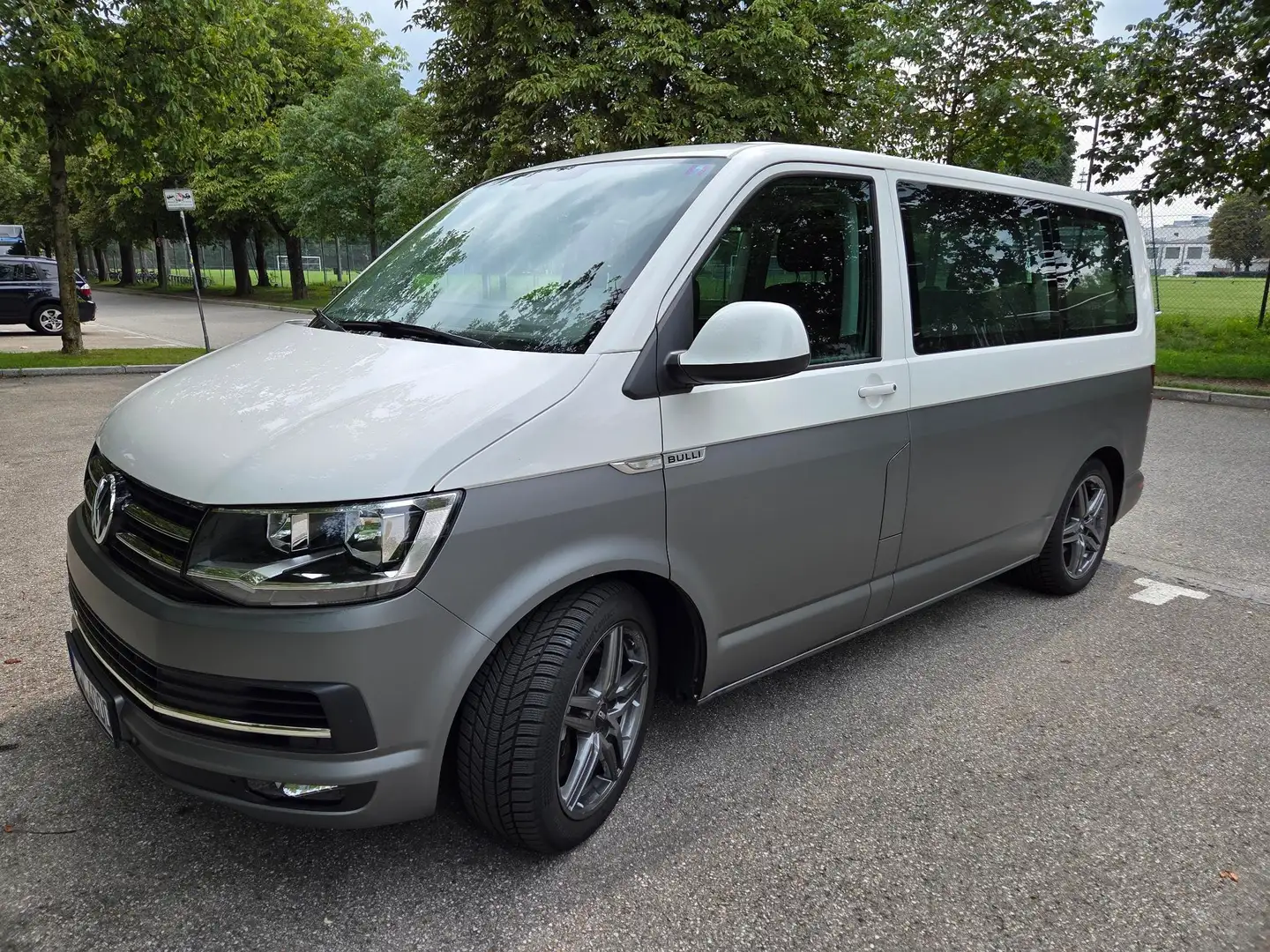 Volkswagen T6 Multivan Multivan DSG Kurz Edition - 2