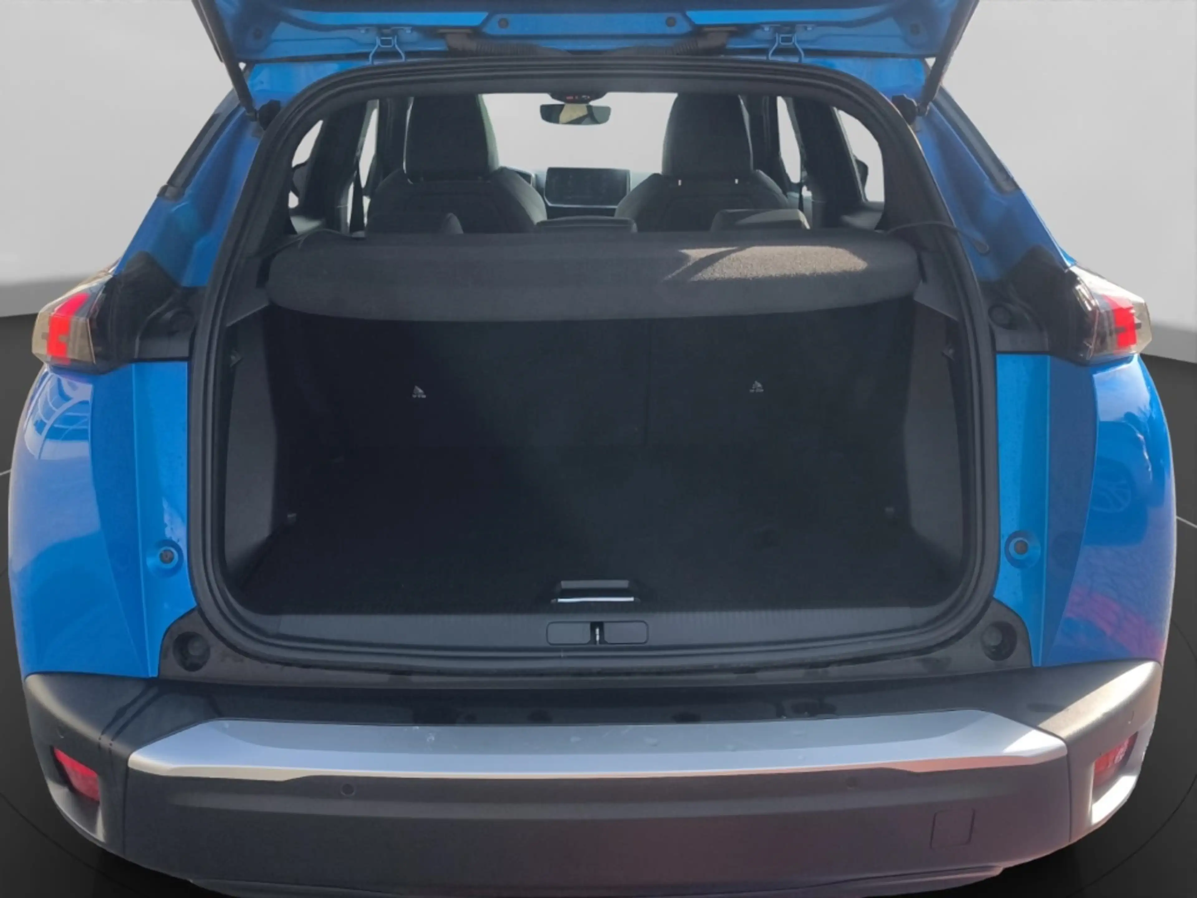Peugeot 2008 e- GT El. Panodach Navi Digitales Cockpit LED ACC — photo 15