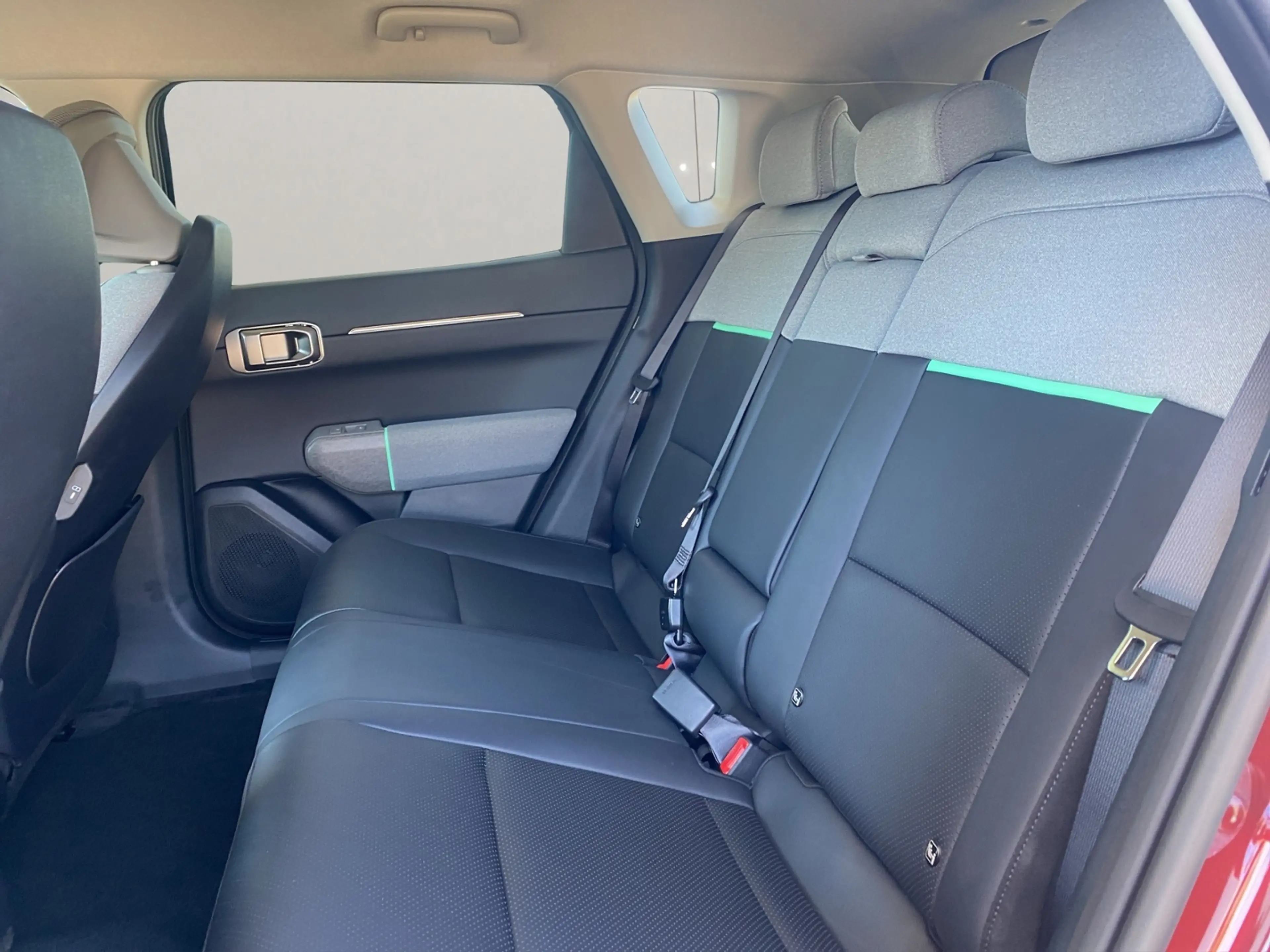 Kia EV4 150 kW Earth — photo 10