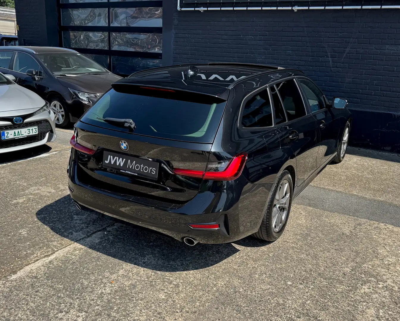 BMW 318 d * Pano * Navigatie * CarPlay Fekete - 2