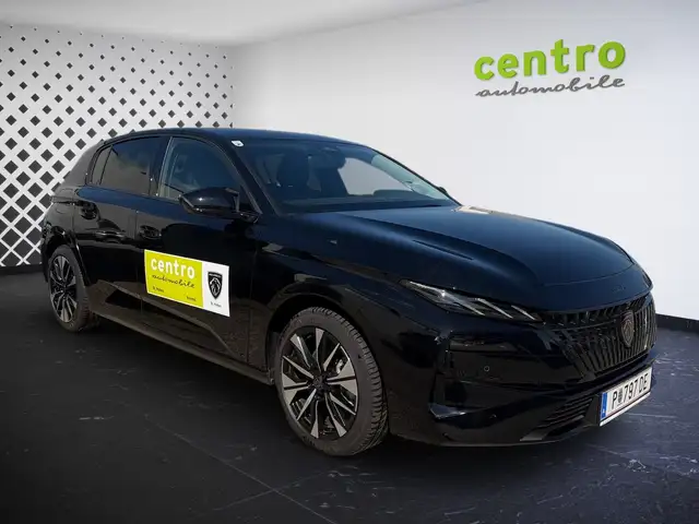 Peugeot 308 view 3
