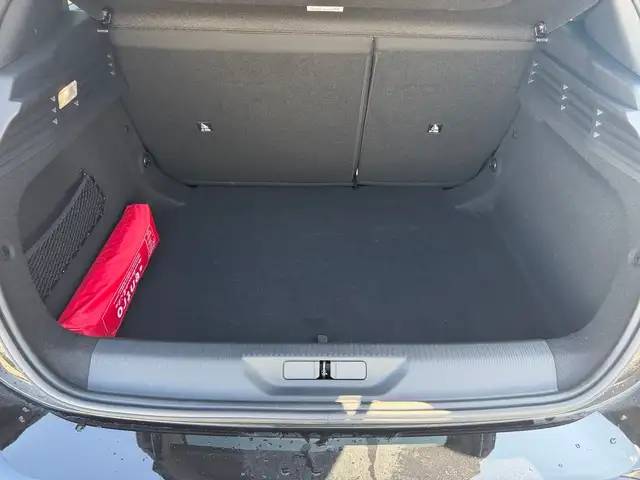 Peugeot 308 view 13