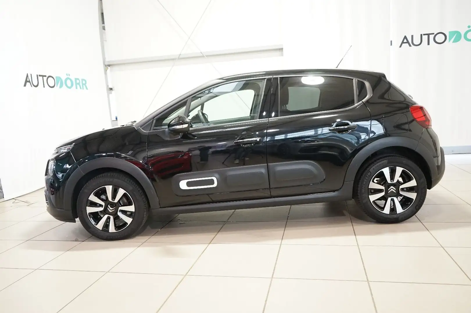 Citroen C3 Pure Tech 110 MAX+Klimaautomat+Navi+Bluetooth Schwarz - 2