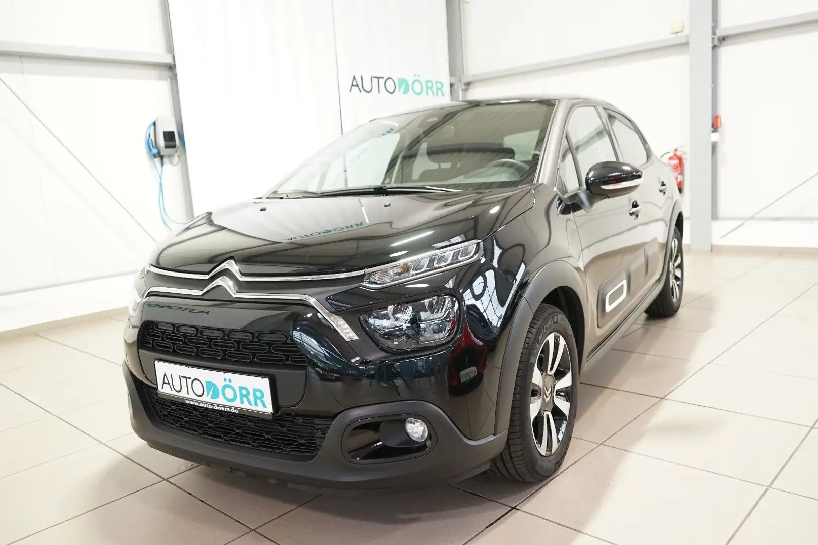 Citroen C3 Pure Tech 110 MAX+Klimaautomat+Navi+Bluetooth Schwarz - 1