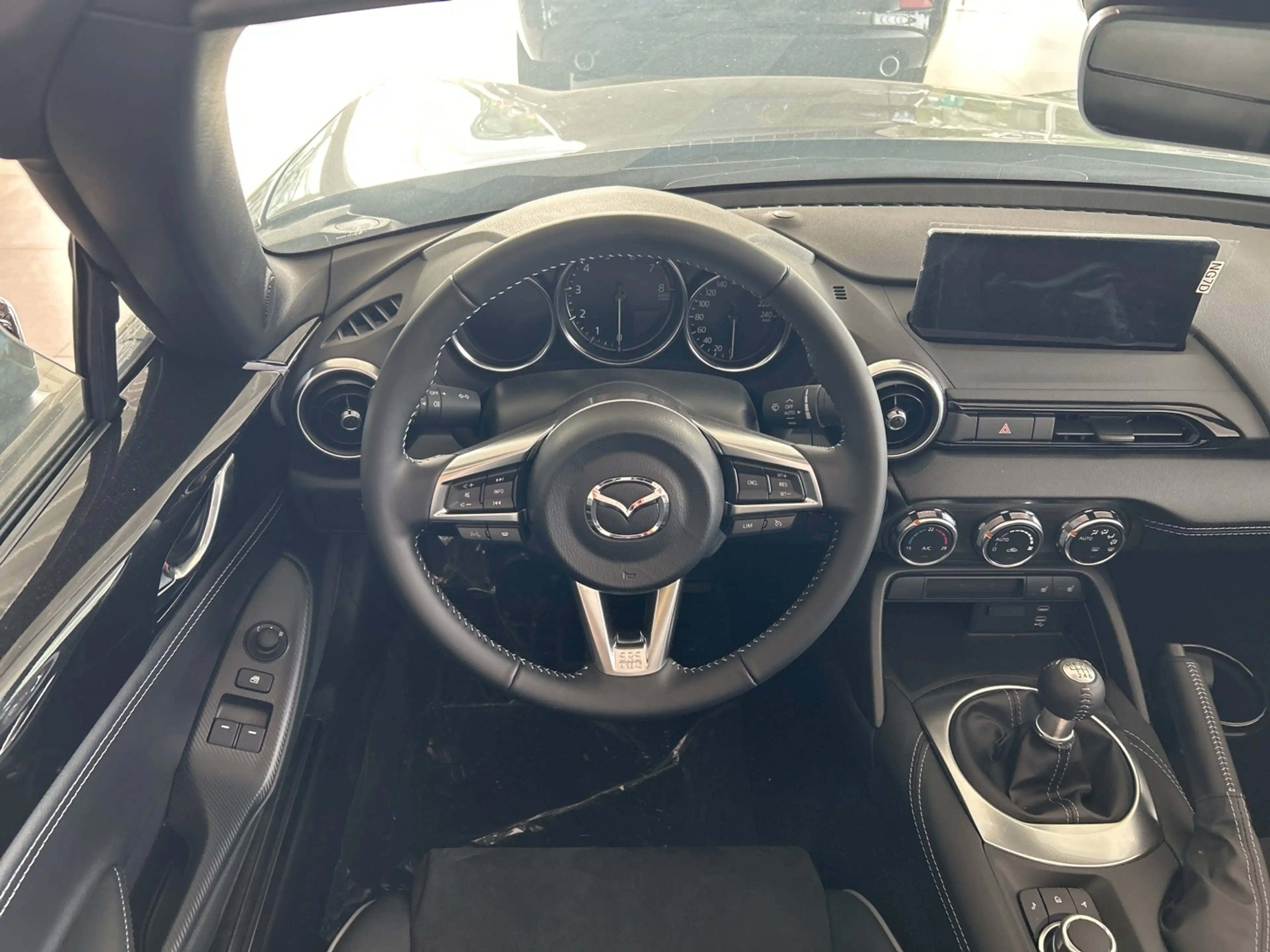Mazda MX-5 HOMURA+RECARO+MATRIX+BOSE+CARPLAY+KAMERA!! — photo 5