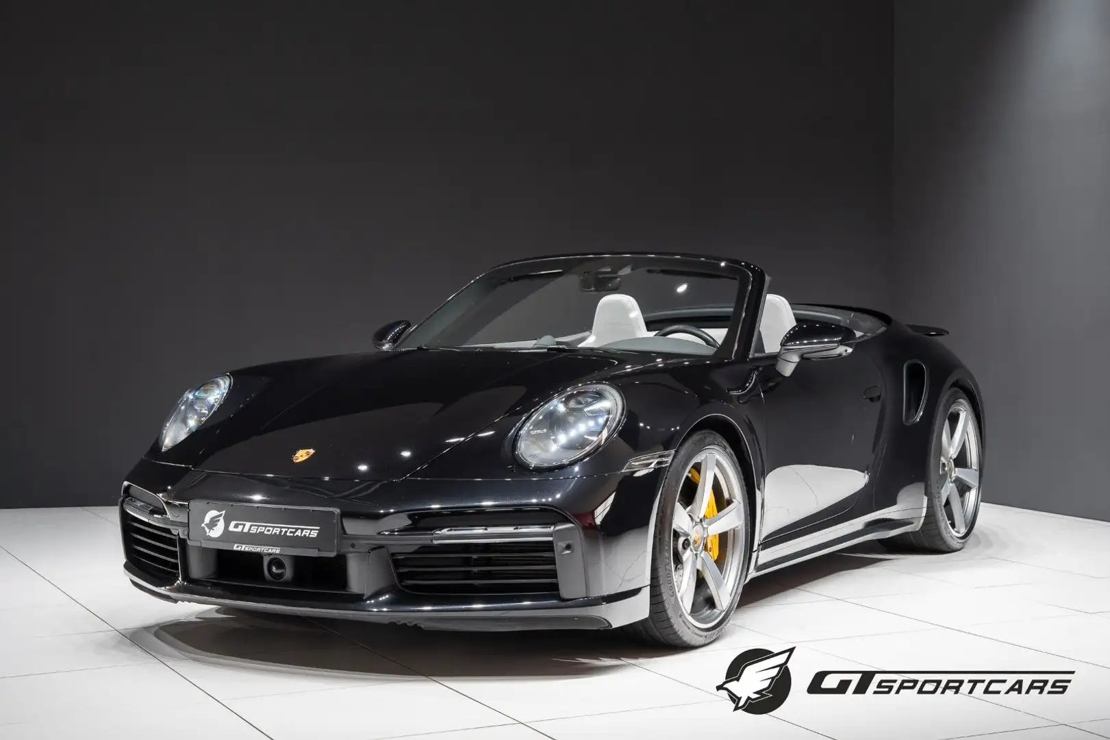 Porsche 992 Turbo S Cabriolet 1 Hand Unfallfrei Approved Zwart - 1