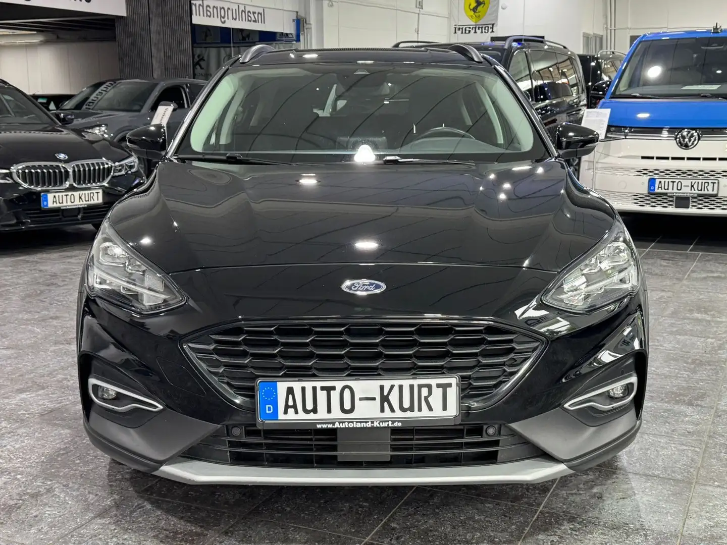 Ford Focus 1,0 EB*LED*NAVI*RFK*Shz*Tempom*DAB*Active Schwarz - 2