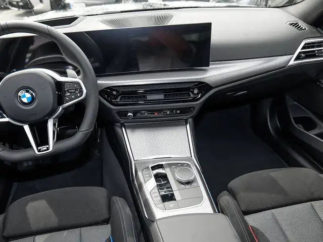 BMW 3 Series view 9