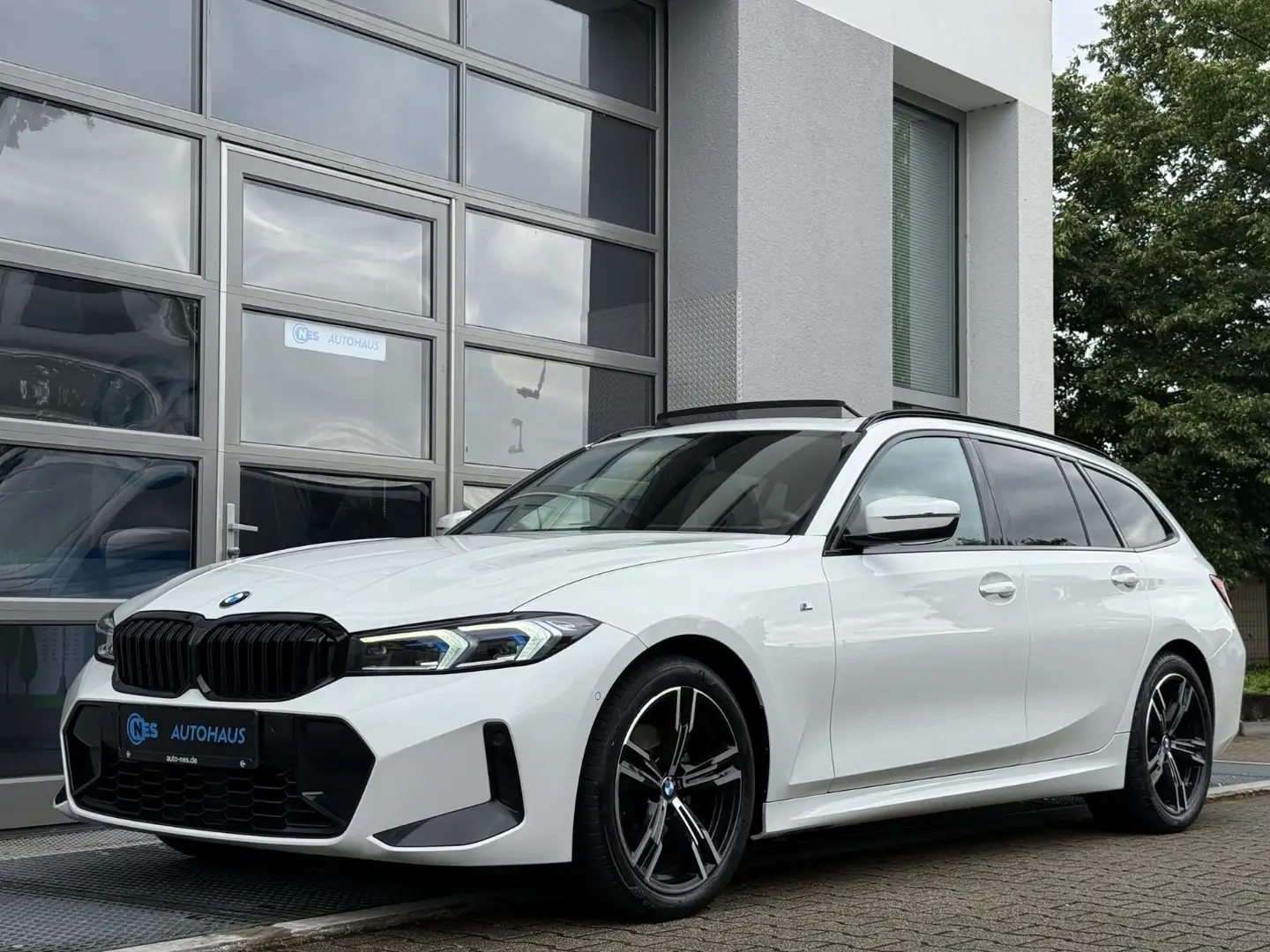 BMW 320 d xDr*M SPORT*PANO*KAM*MEMORY*HUD*KEY*HiFi*18 Blanc - 1