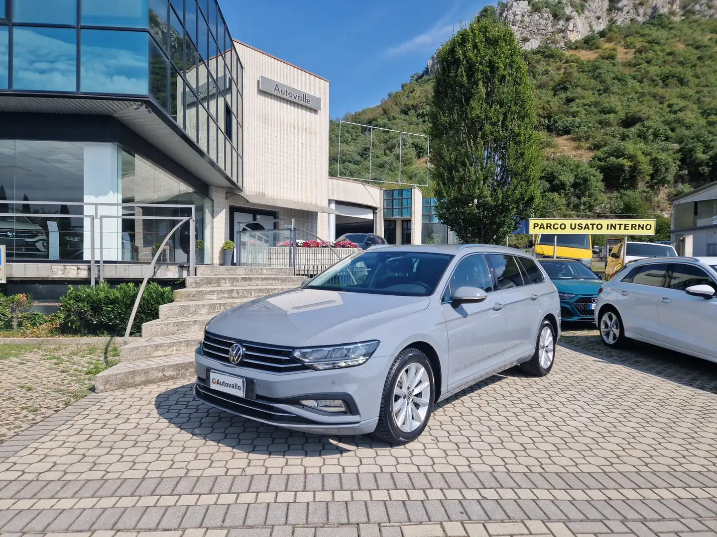 Volkswagen Passat Variant VARIANT 2.0 TDI COMF. BMT DSG Grigio - 1