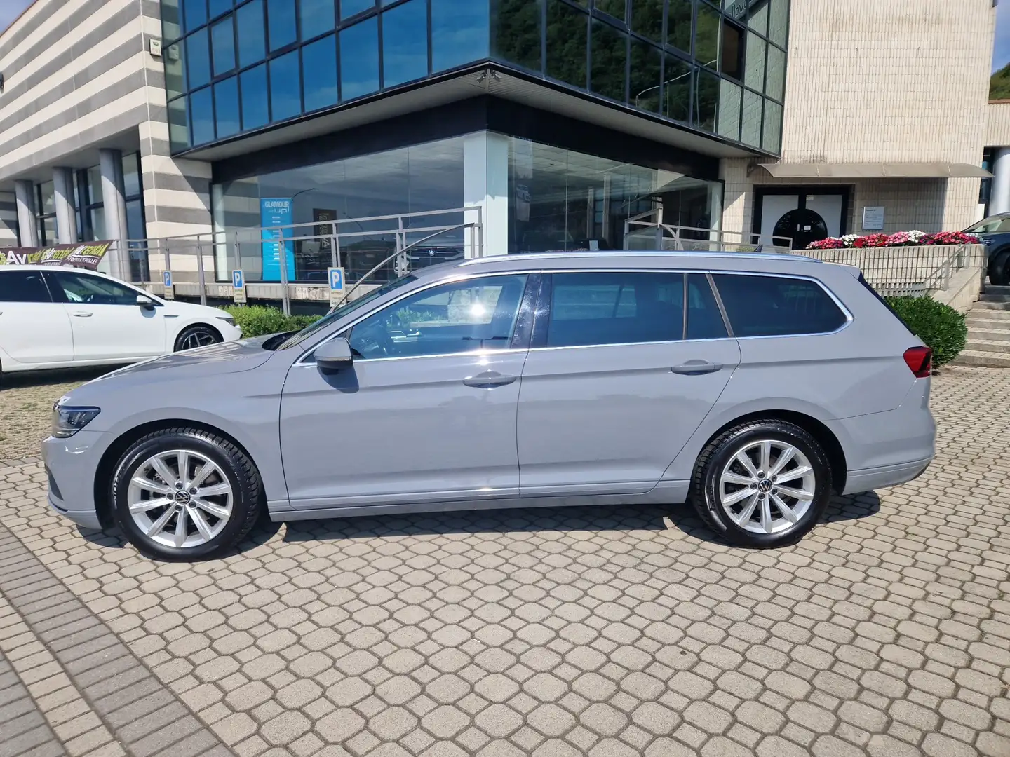 Volkswagen Passat Variant VARIANT 2.0 TDI COMF. BMT DSG Grigio - 2