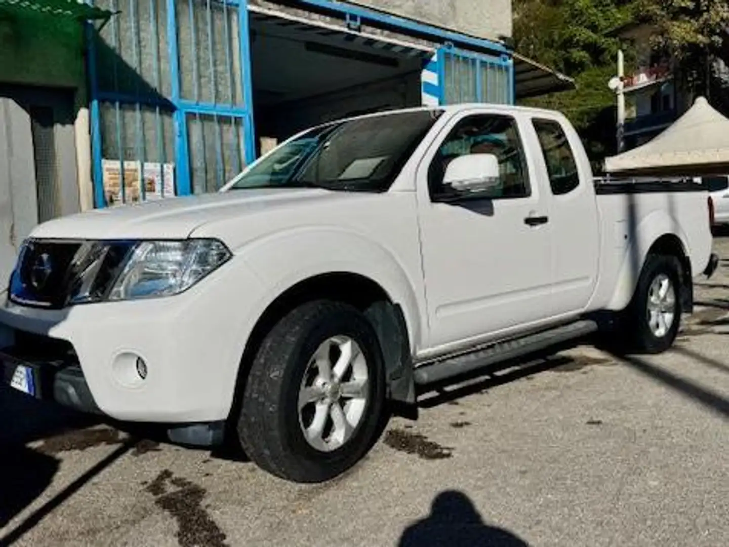 Nissan Navara Navara 2.5 dci k.cab XE Bianco - 2