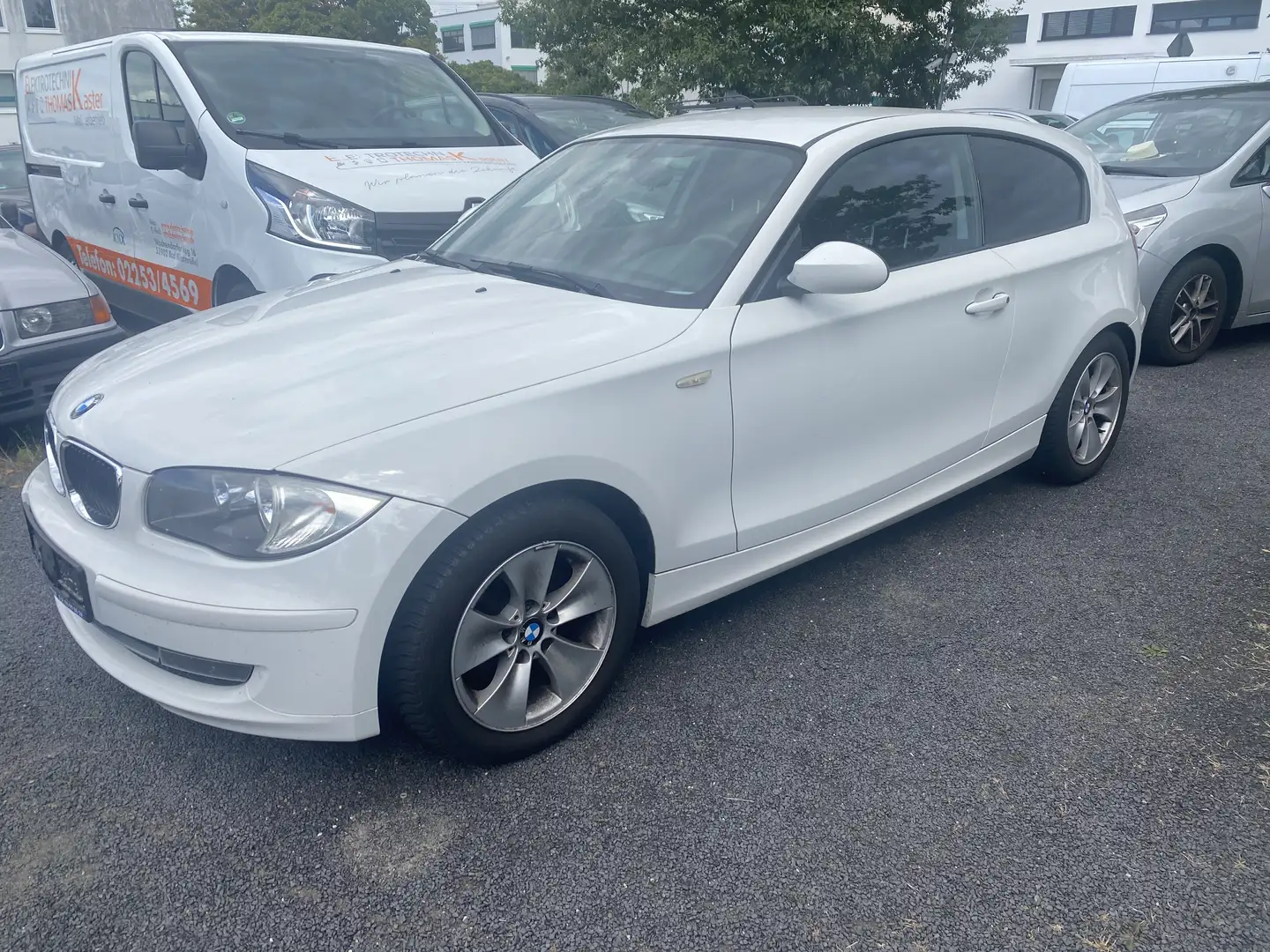 BMW 118 BMW.118i KLIMA. TÜV.11.2026. Bianco - 1