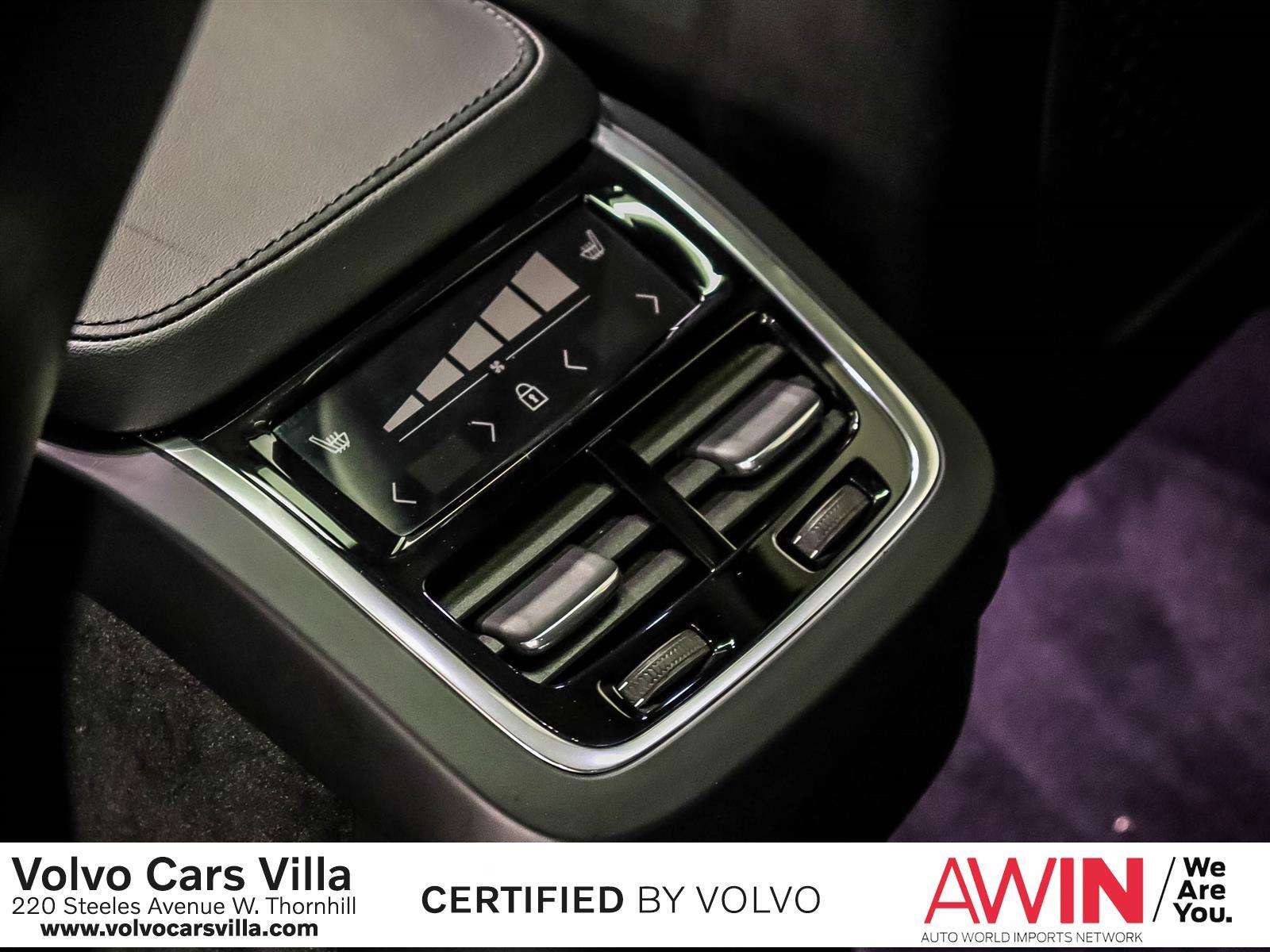 2024 Volvo XC90 B6 AWD Plus Bright Theme 7-Seater thumb 13