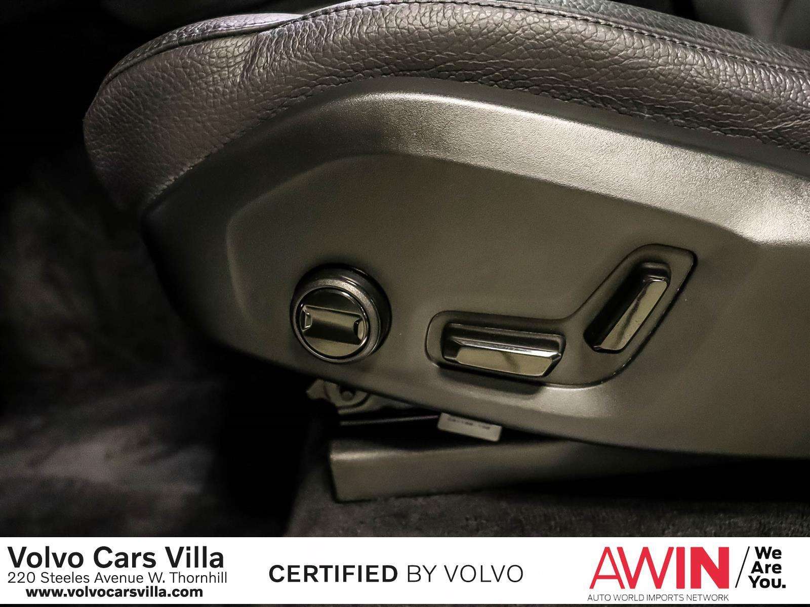 2024 Volvo XC90 B6 AWD Plus Bright Theme 7-Seater thumb 22