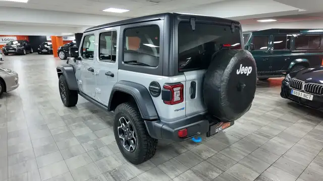 Jeep Wrangler view 4