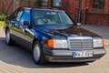 Mercedes-Benz 300 Mercedes-Benz 300 E W124 von 1991 Oldtimer TOP! Schwarz - thumbnail 17