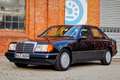 Mercedes-Benz 300 Mercedes-Benz 300 E W124 von 1991 Oldtimer TOP! Schwarz - thumbnail 2