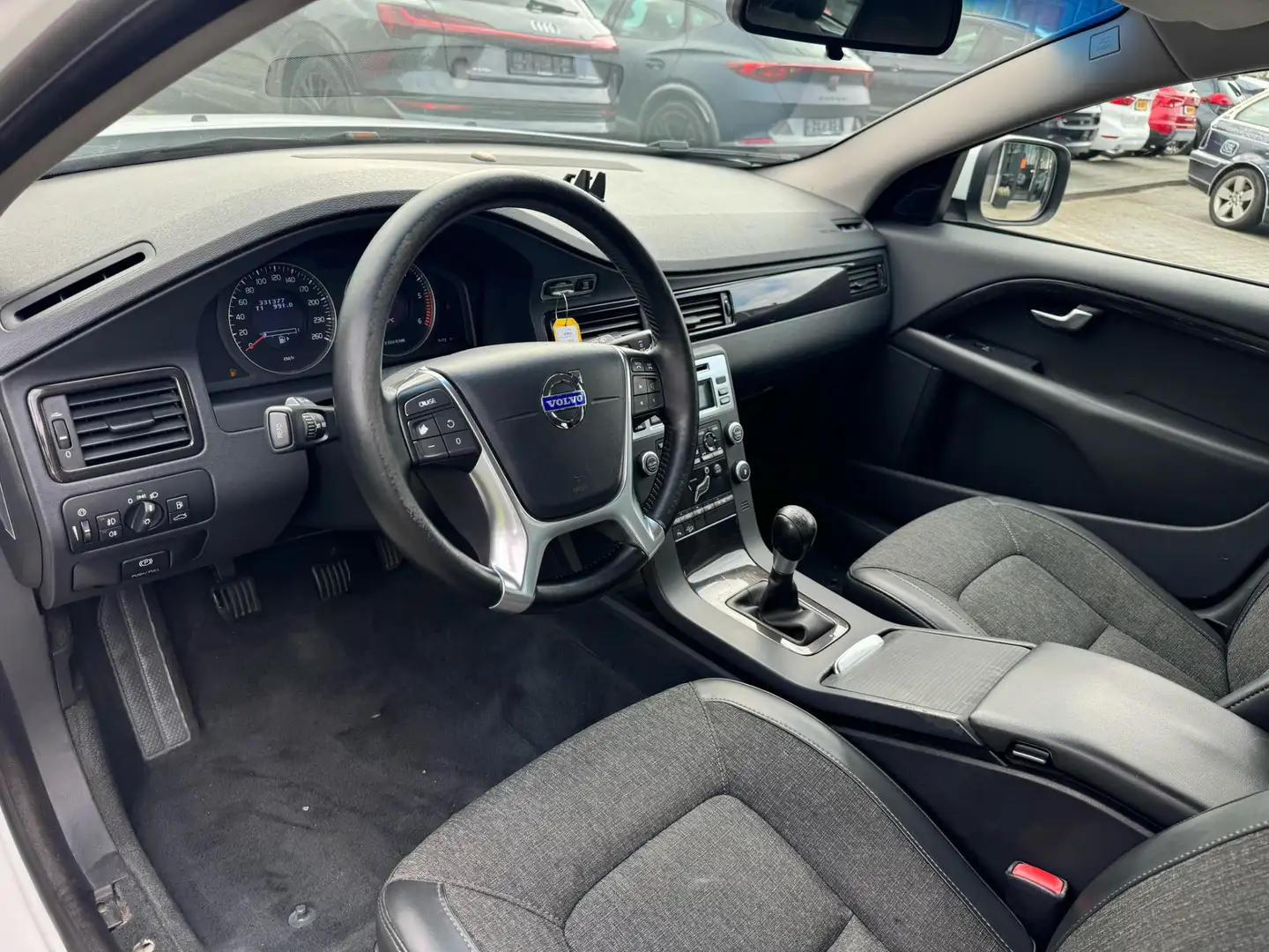 Volvo XC70 2.0 D3 FWD Summum trekhaak, cruise, pdc, half leer Fehér - 2