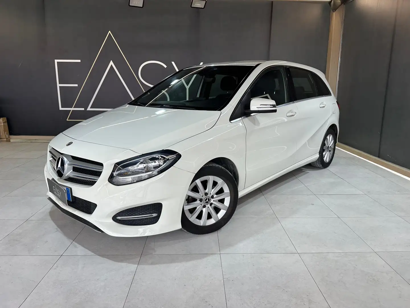 Mercedes-Benz B 180 d (cdi) Executive FL E6 Weiß - 1