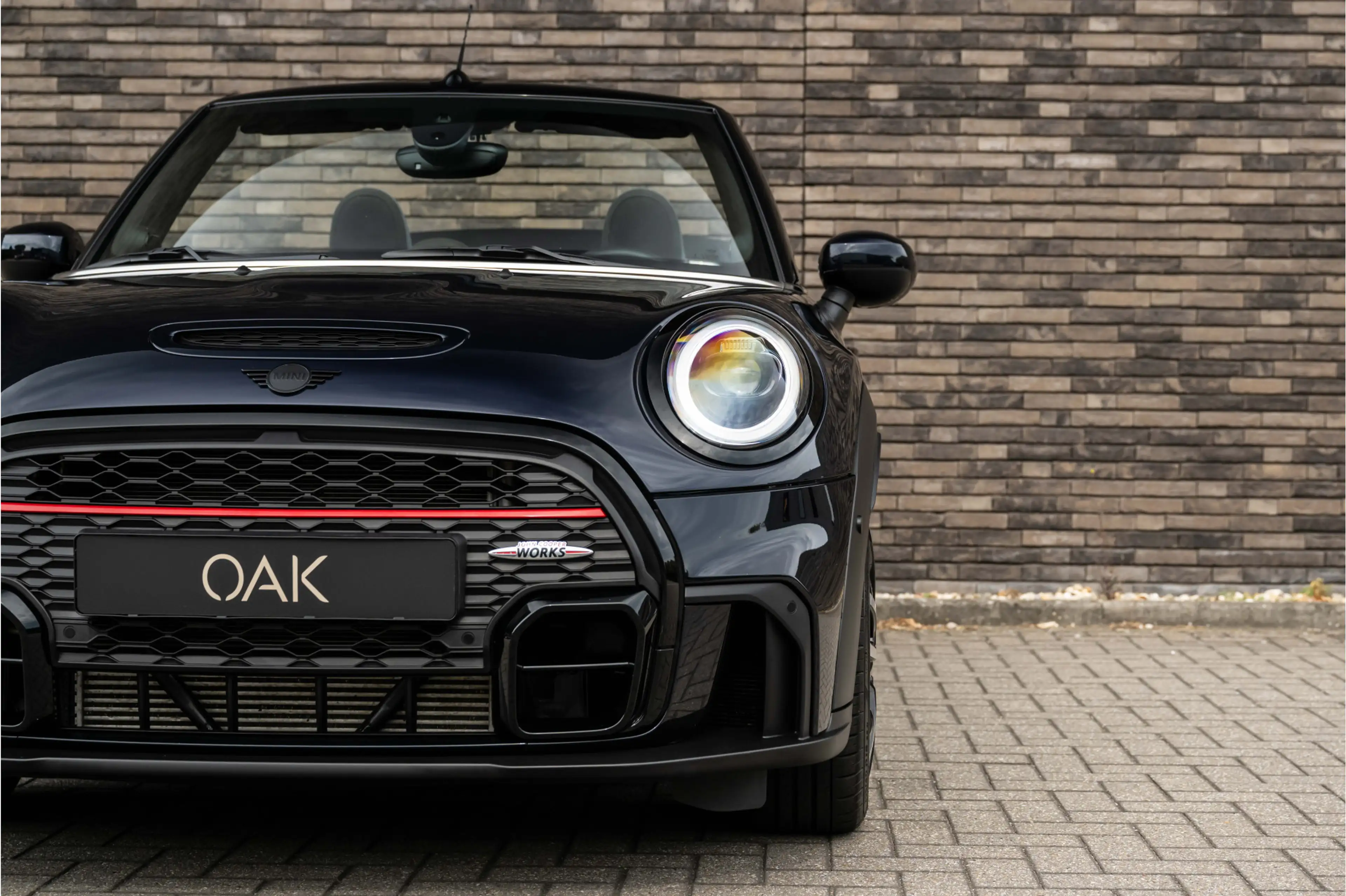 MINI John Cooper Works Cabrio 2.0 F1 Aut. | Navi | Schaalstoelen | H&K | Head-Up — photo 4