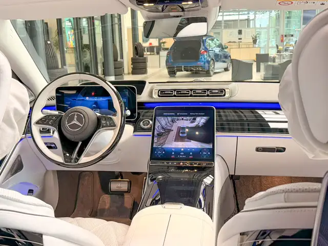 Mercedes-Benz S-Class view 14