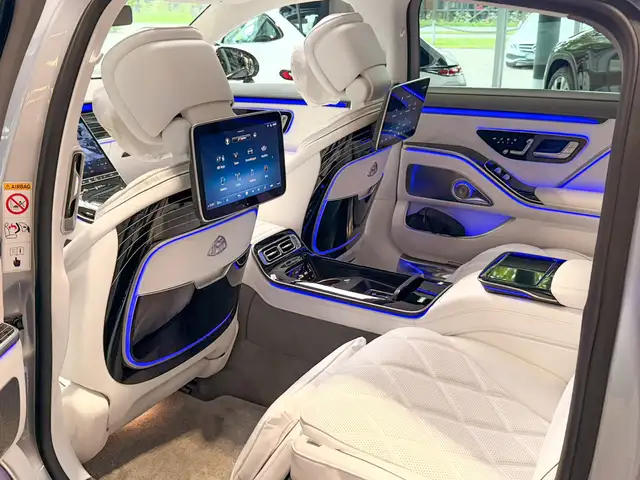 Mercedes-Benz S-Class view 17