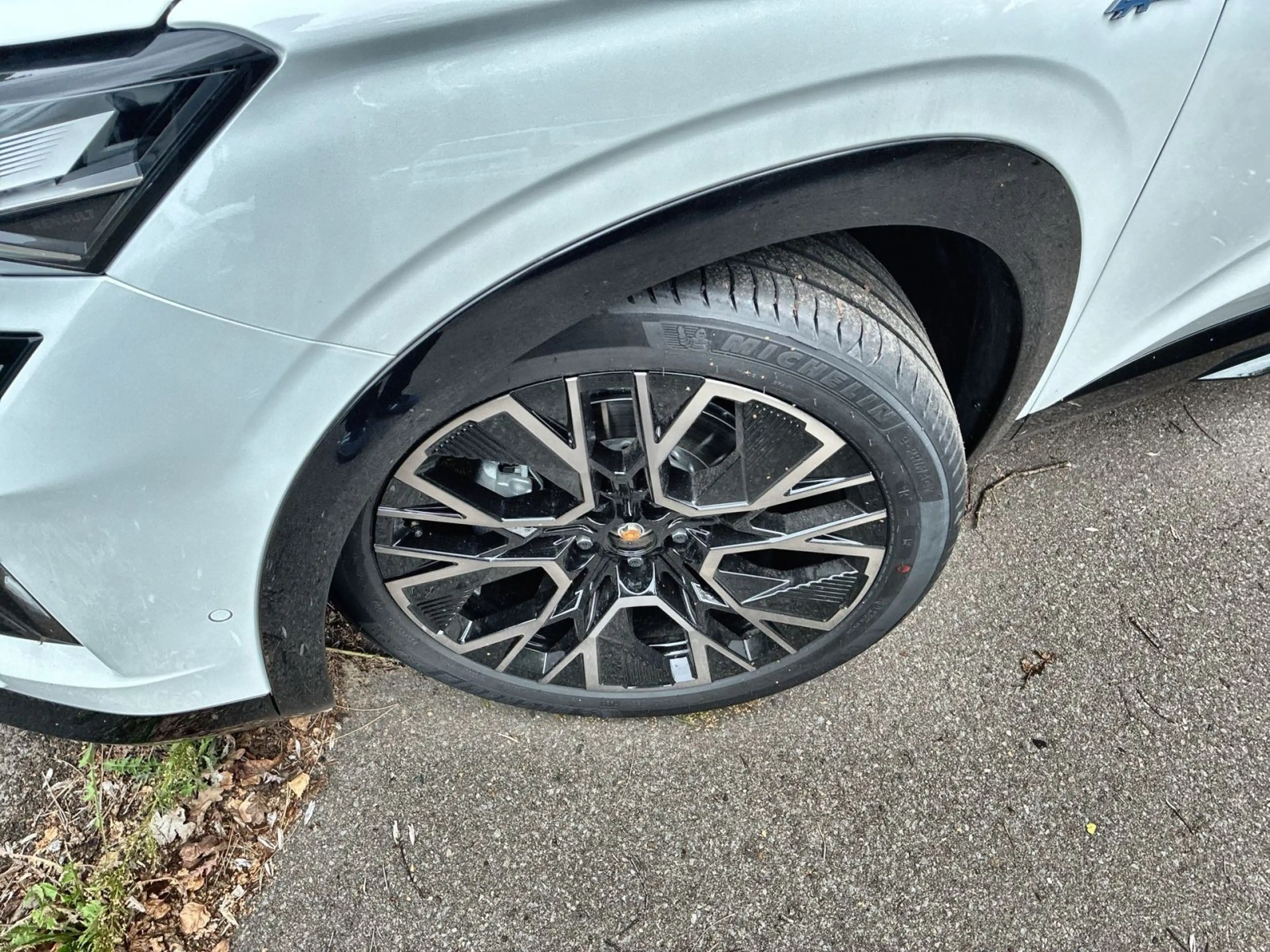 Renault Austral Alpine E-TECH Hybrid 200 — photo 10