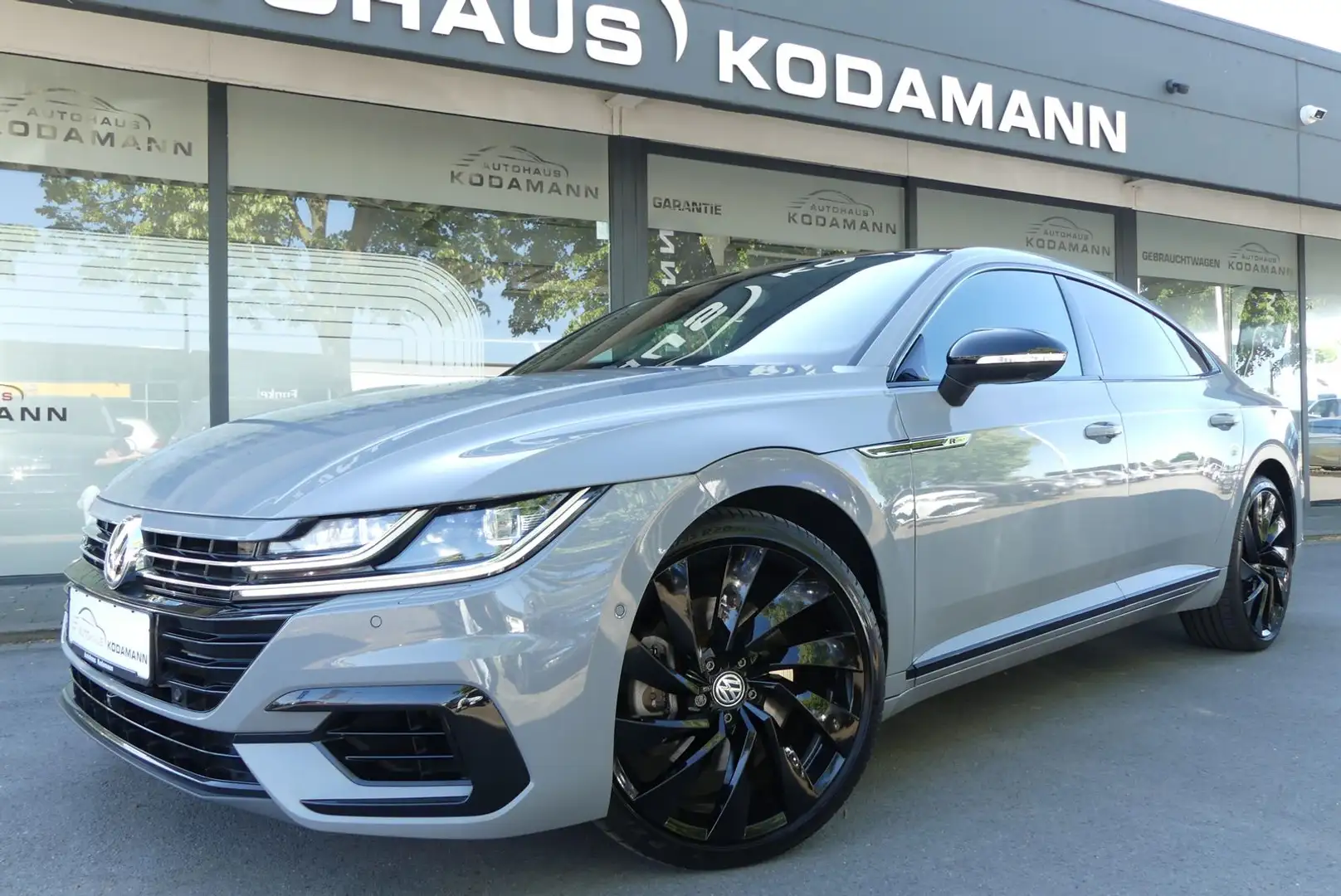Volkswagen Arteon 2.0 TSI R-Line Edition 4M*STDHZ*360°*20" Grau - 1