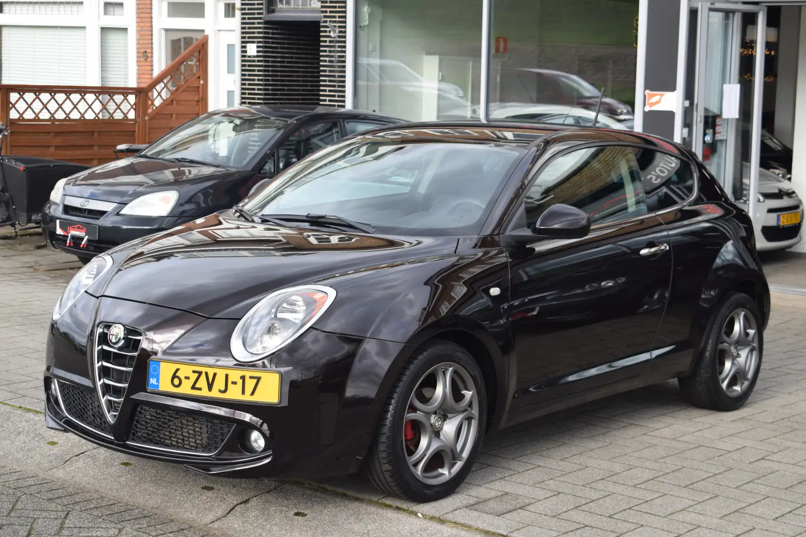 Alfa Romeo MiTo 0.9 TwinAir Esclusivo NAP PDC Climate Cruise Navi Zwart - 2