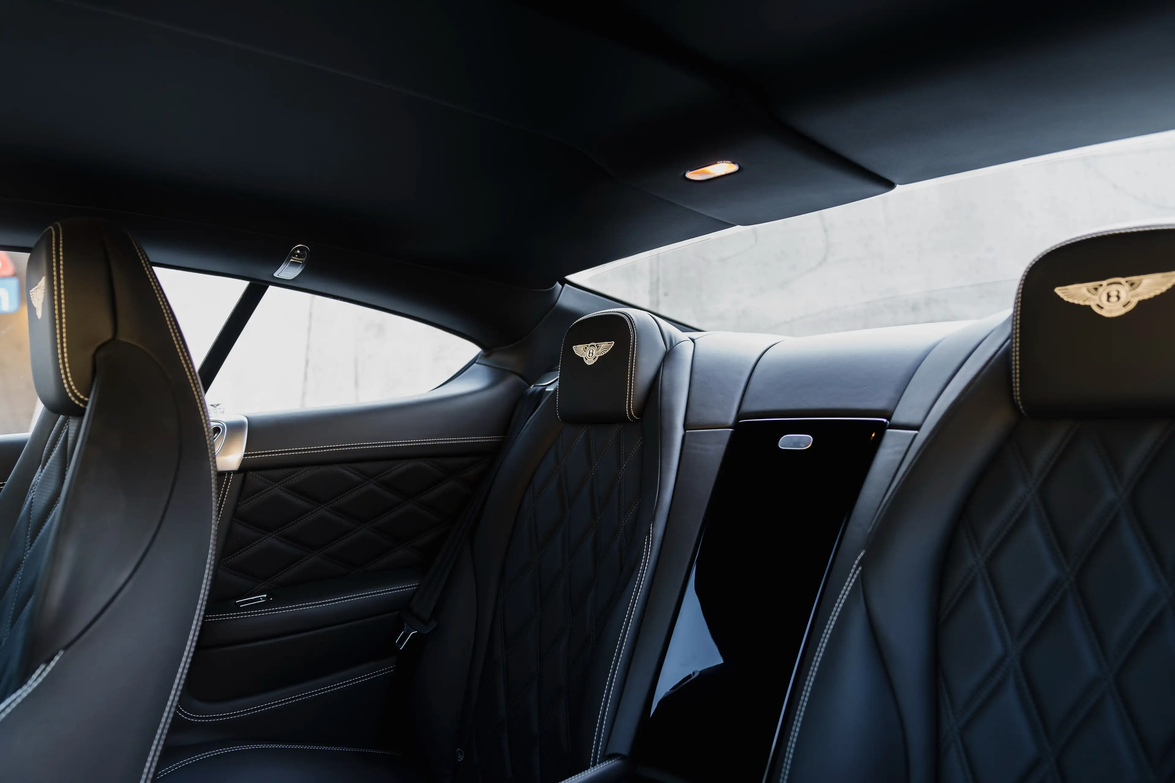 Bentley Continental GT V8S Concours Series — photo 8