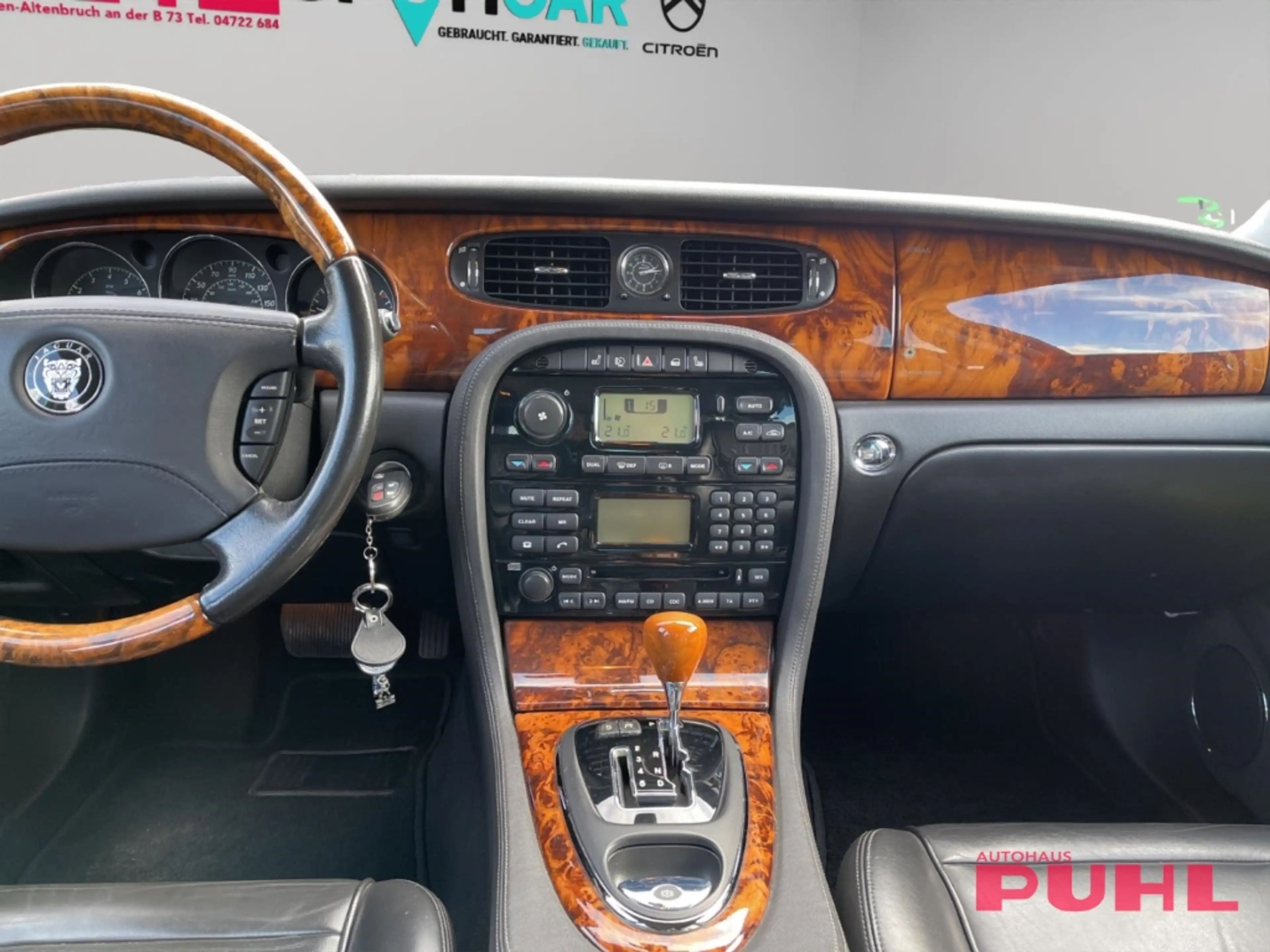 Jaguar XJ 4.2 XJ8 Executive Automatik Limo Schiebedach — photo 15