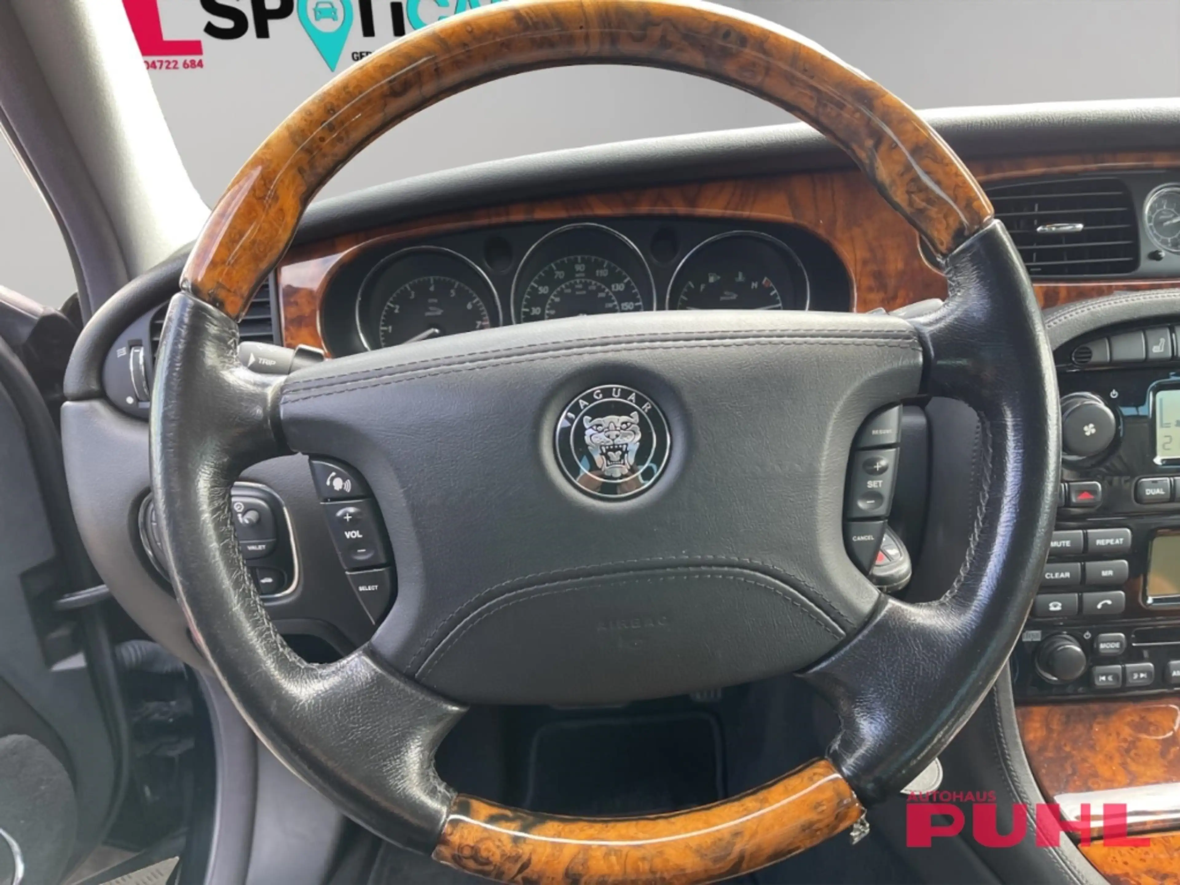 Jaguar XJ 4.2 XJ8 Executive Automatik Limo Schiebedach — photo 10