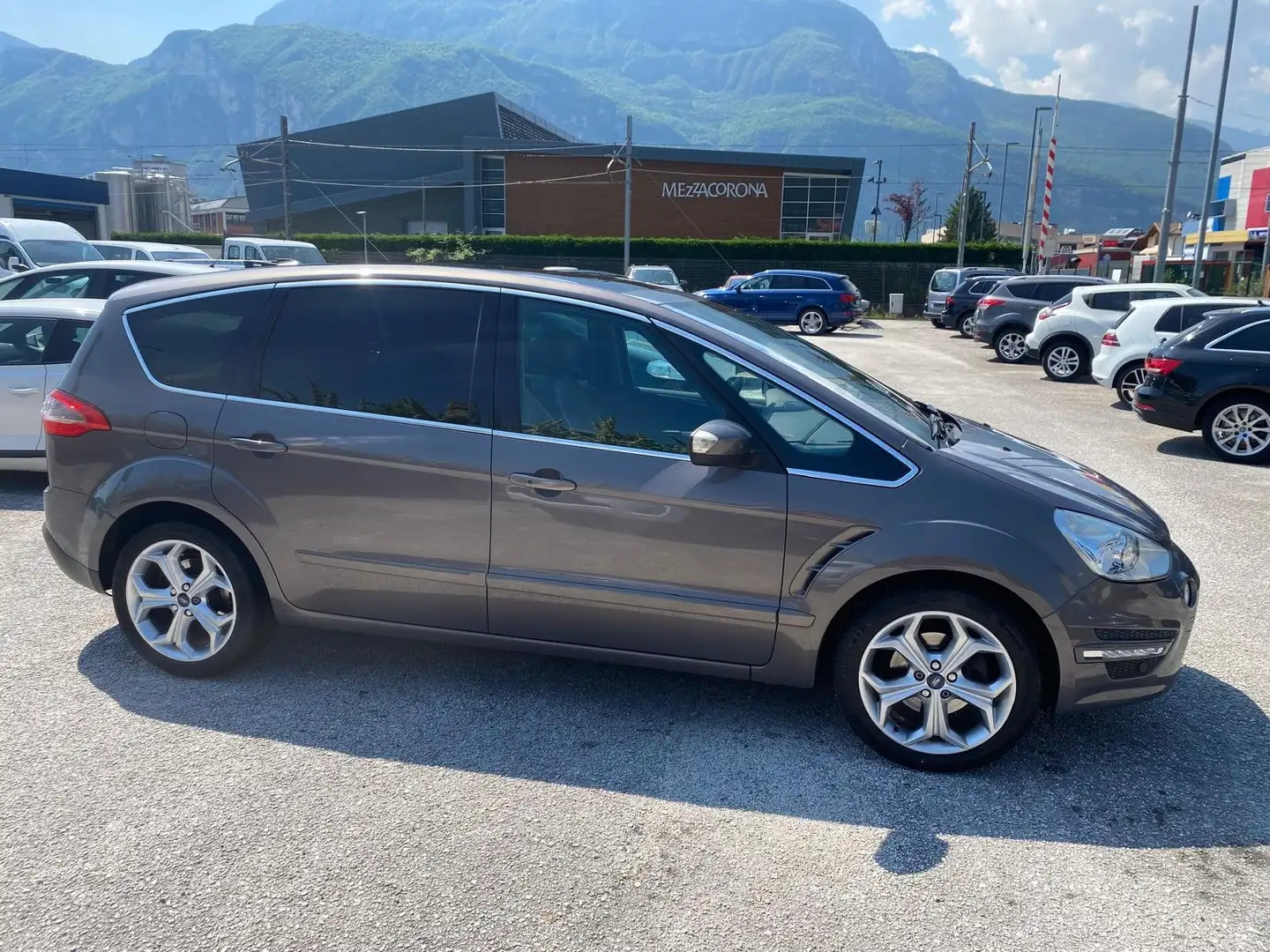 Ford S-Max S-Max I 2010 2.0 tdci Titanium c/radio 163cv Gris - 1