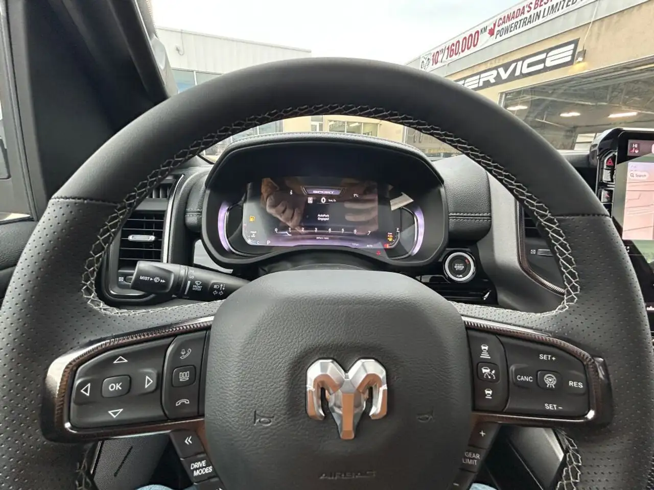 RAM 1500 снимка RAM 1500