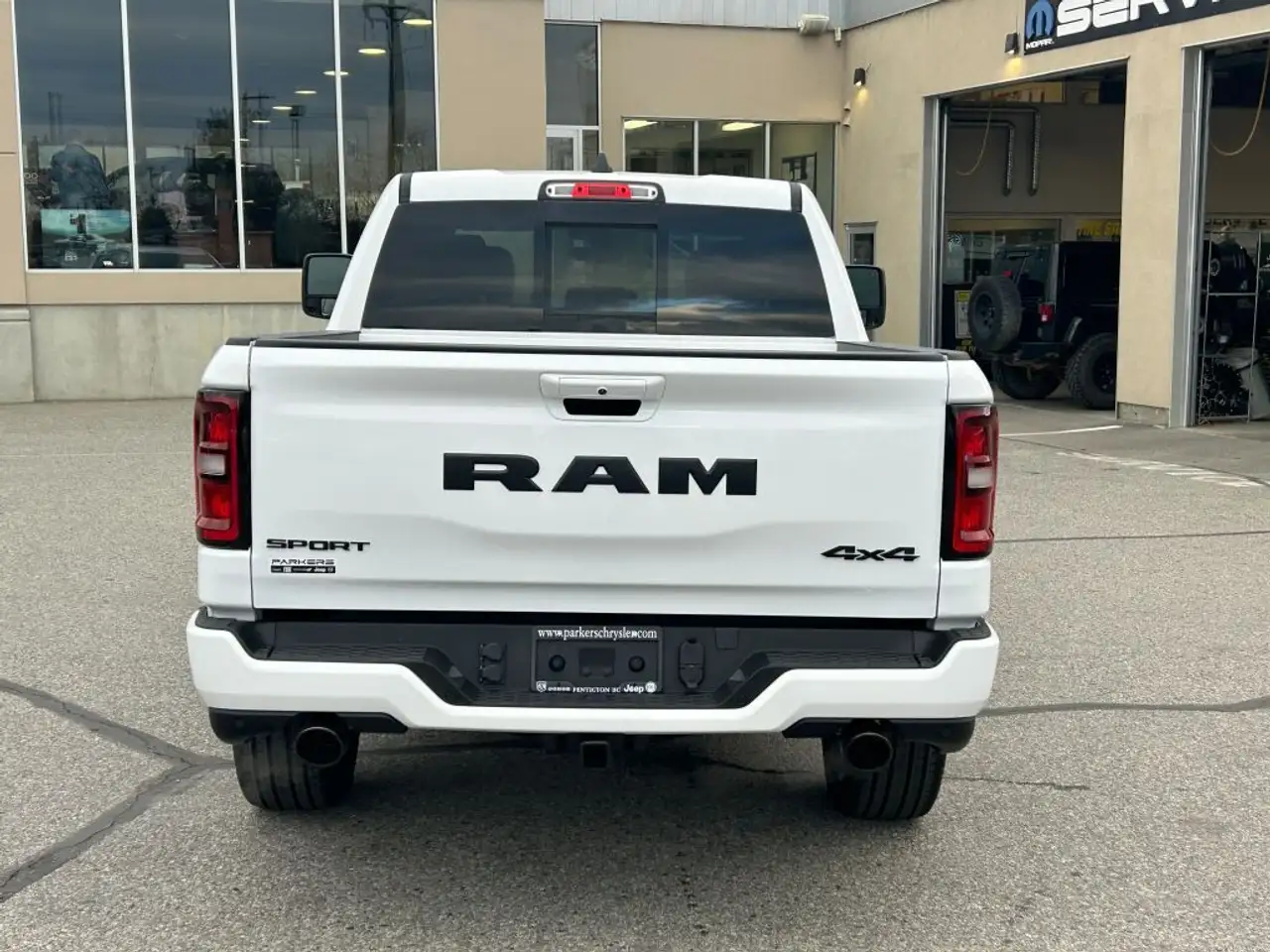RAM 1500 снимка RAM 1500