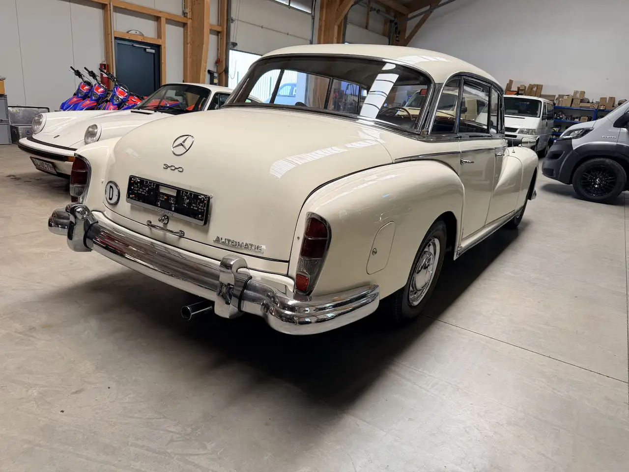 Mercedes-Benz 300 d Adenauer, foto 6