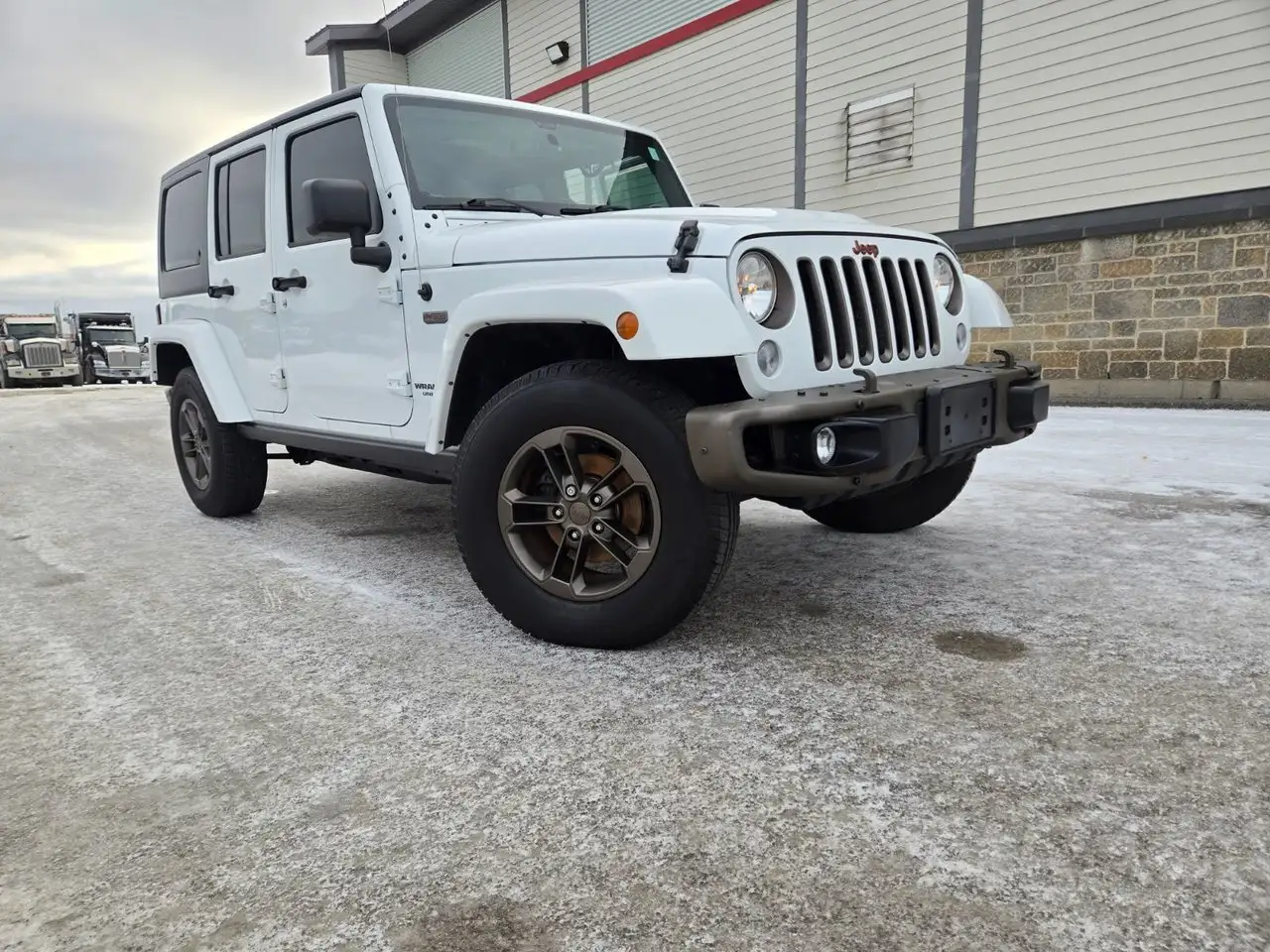 Jeep Wrangler снимка Jeep Wrangler
