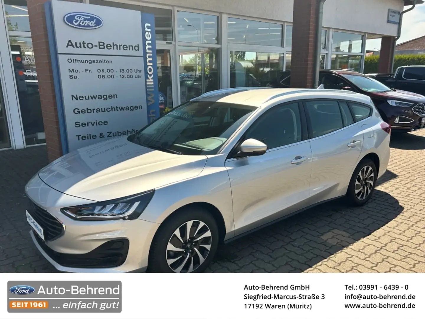 Ford Focus Turnier Titanium Navi Allwetterreifen Silber - 1