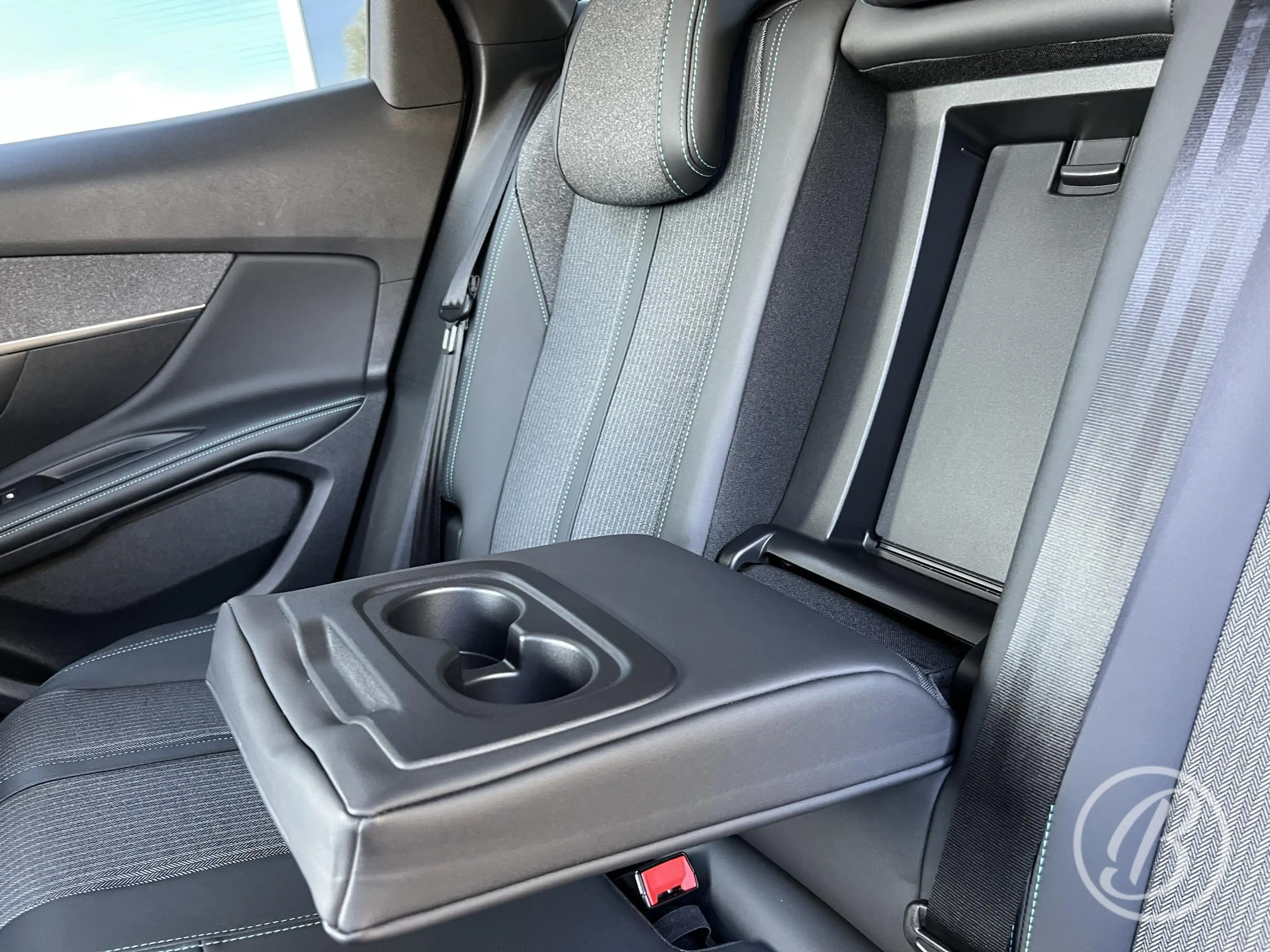 Peugeot 3008 1.6 HYbrid 225 Allure Pack Business Automaat | SOH — photo 29