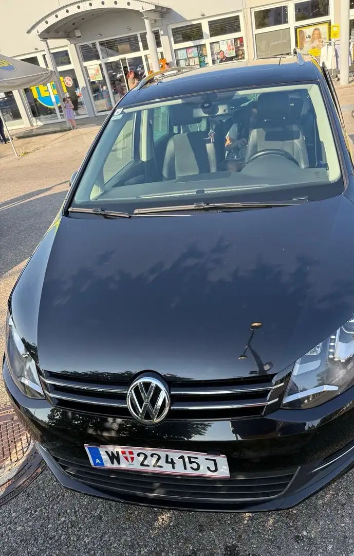 Volkswagen Sharan Sky Kombi/ Family Van 2,0 TDI DSG Schwarz - 1
