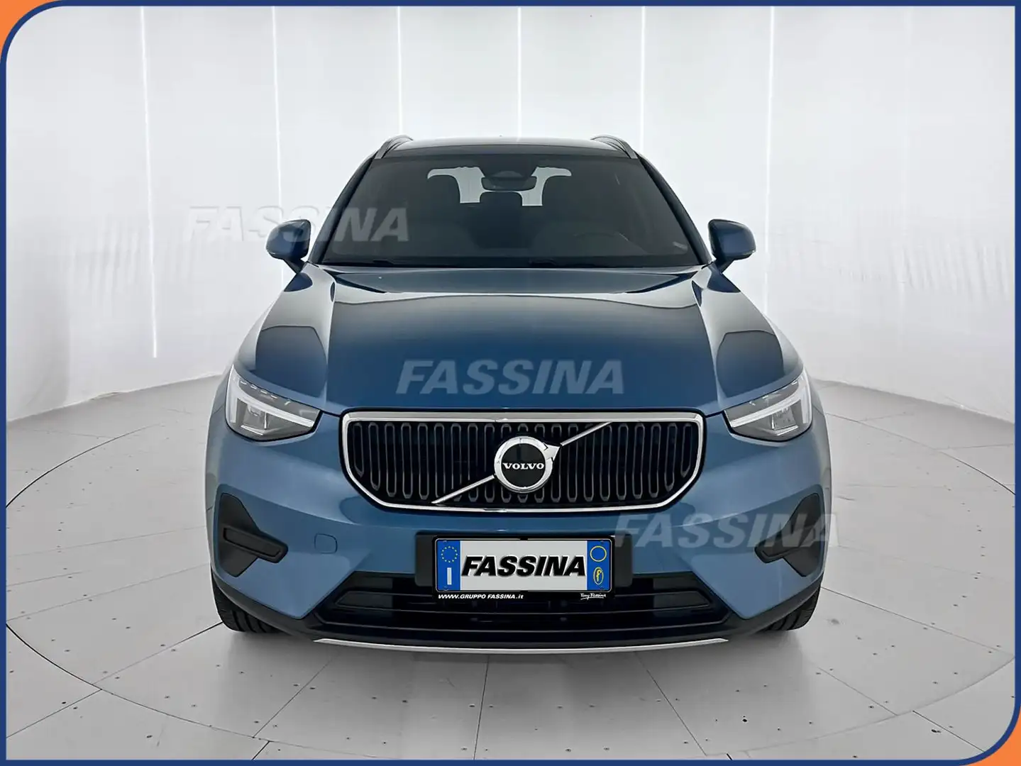 Volvo XC40 XC40 B3 automatico Core Blu/Azzurro - 2