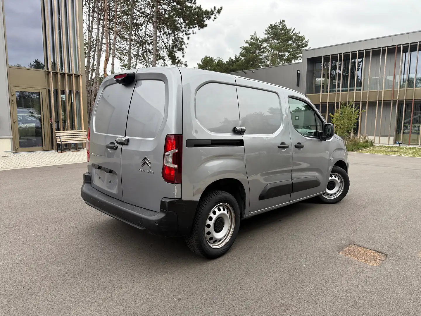 Citroen Berlingo 1.6 Blue HDI L1H1 Light Club Argent - 2