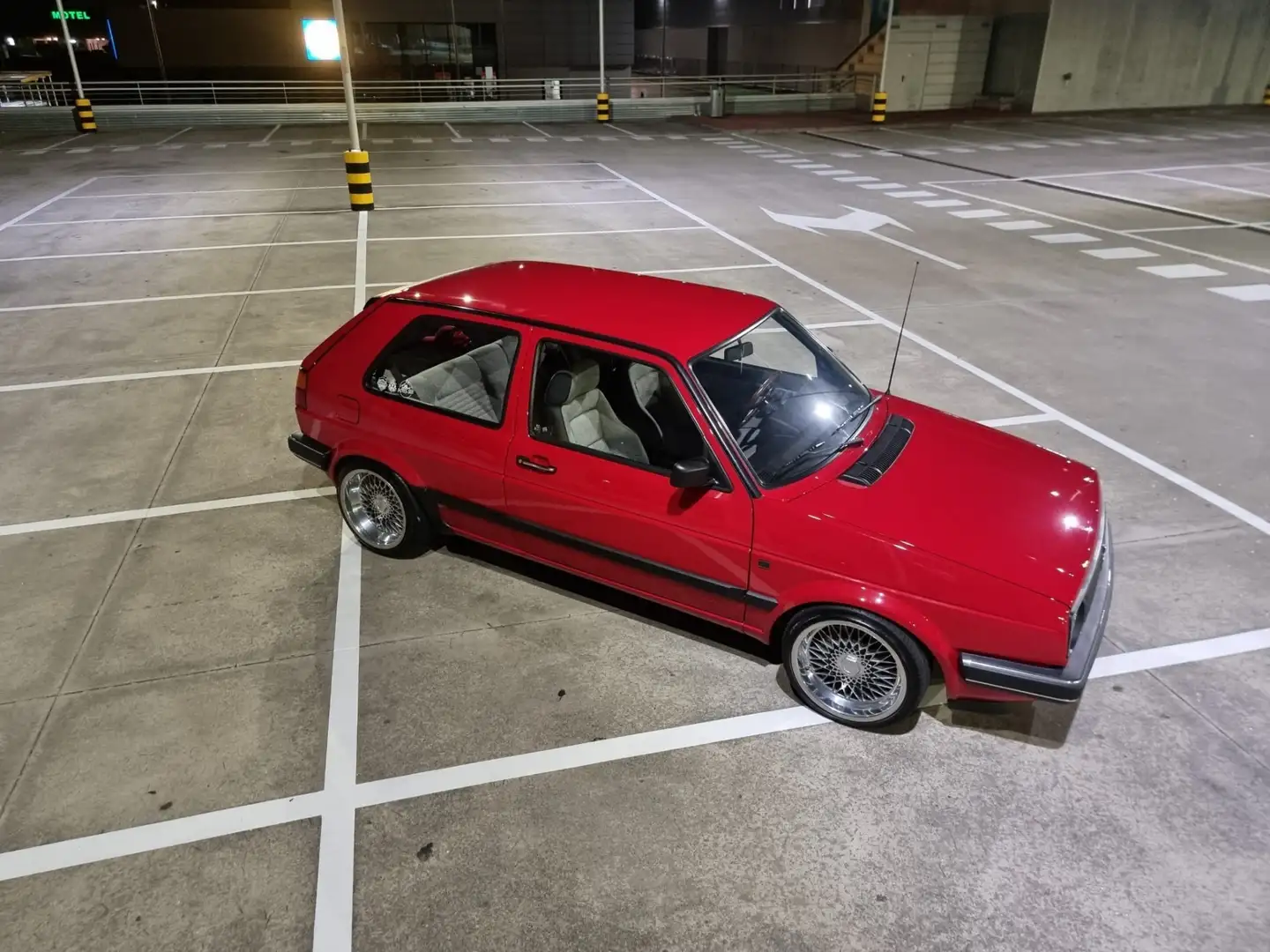 Volkswagen Golf 1.6 CL crvena - 1