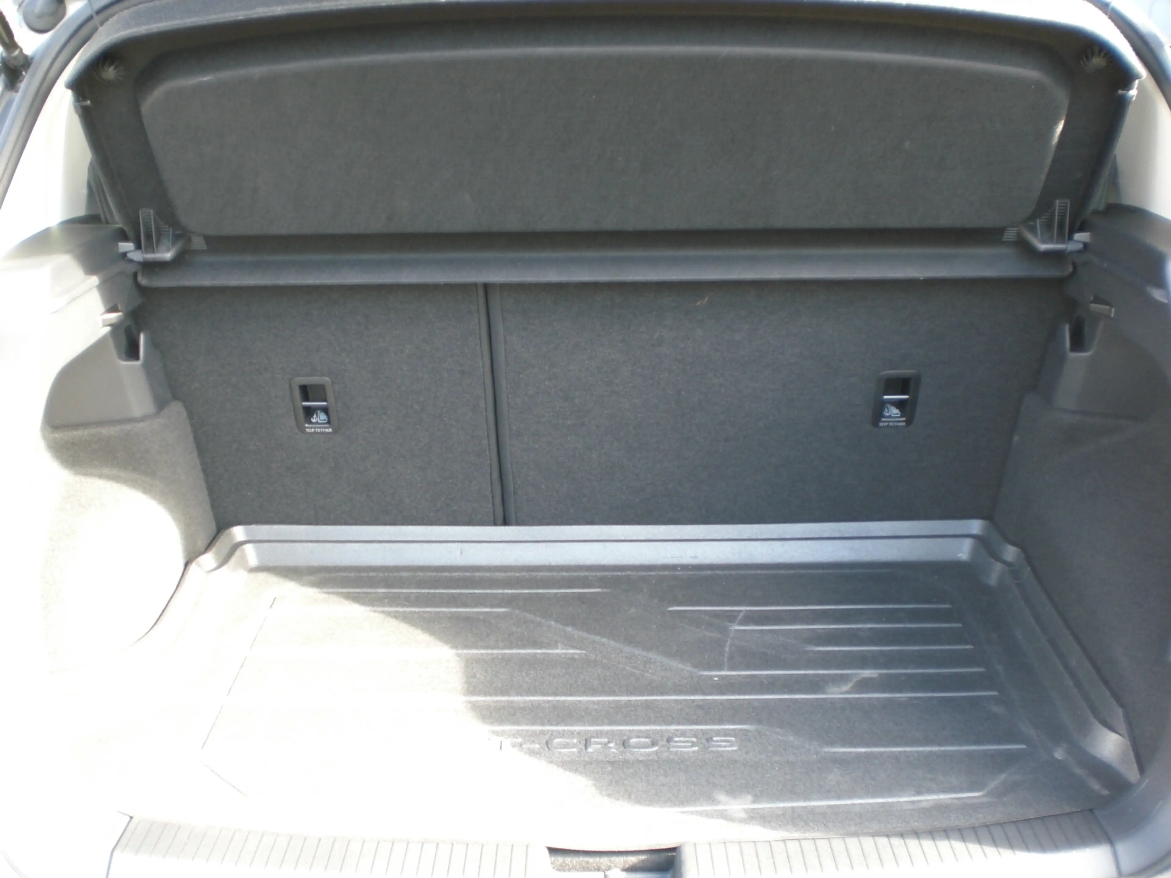 Volkswagen T-Cross Style 1.0 TSI DSG LED NAVI ACC RFK BlindSpot — photo 6