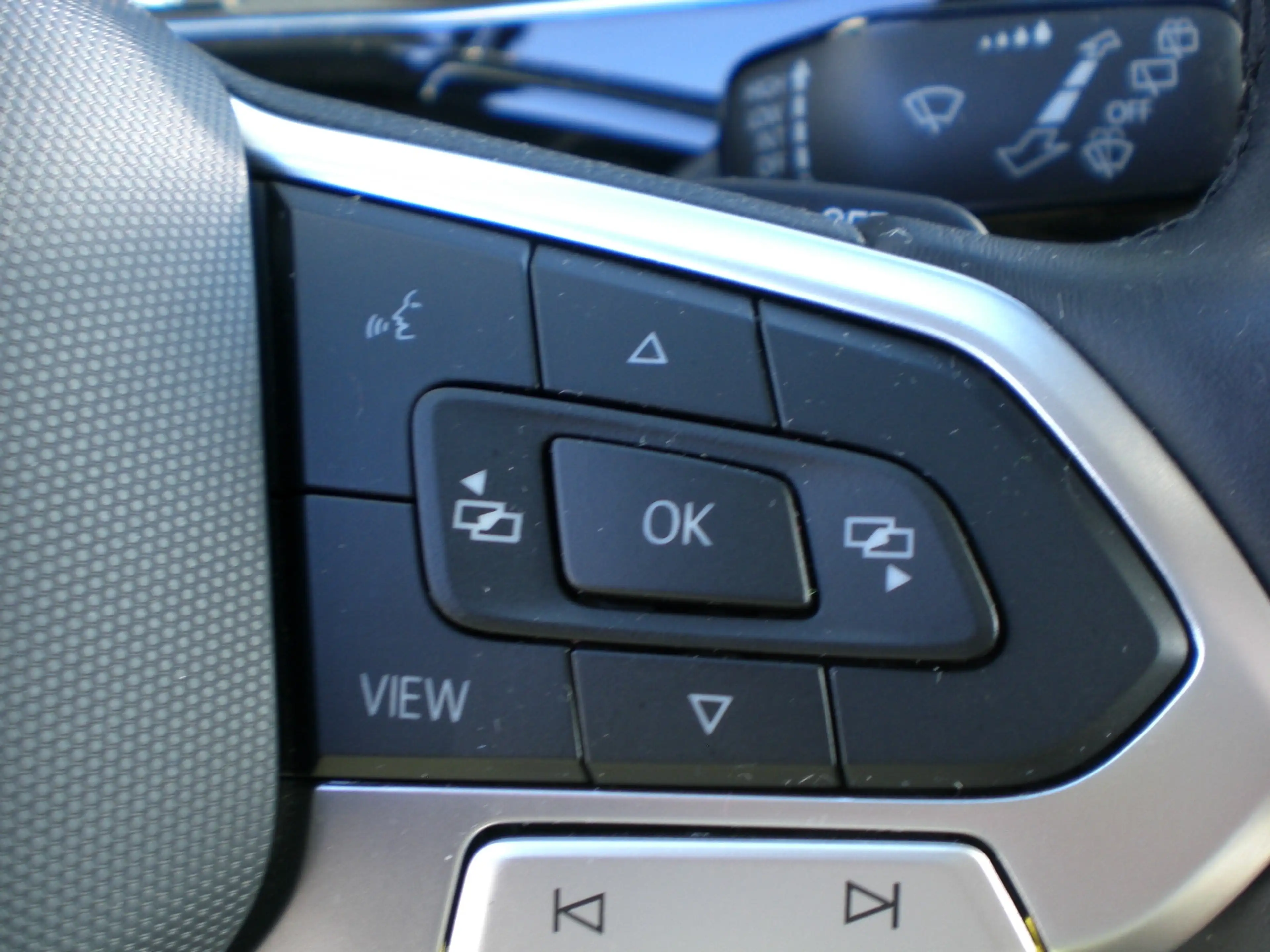 Volkswagen T-Cross Style 1.0 TSI DSG LED NAVI ACC RFK BlindSpot — photo 10