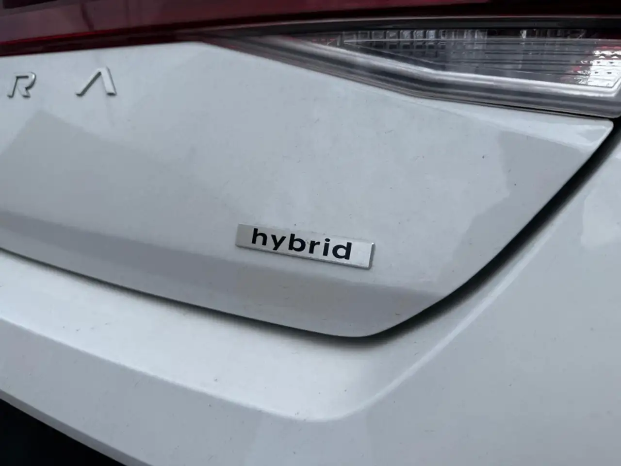 Hyundai ELANTRA снимка Hyundai ELANTRA