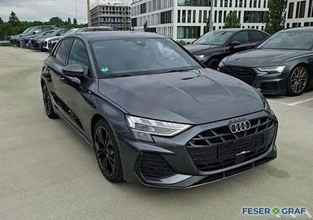 Audi A3 view 4