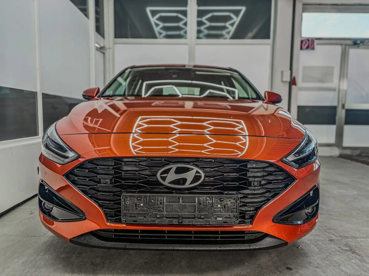 Hyundai i30 STYLE NAVI LED RFK PDC 1.5 MPI 70,6kW96PS EURO6... Orange - 2